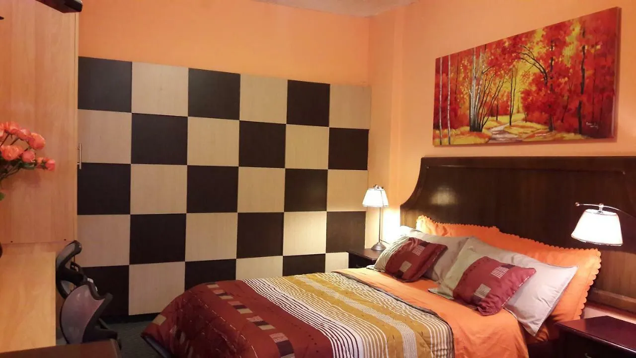 Suites Ejecutivas Le Fontane La Floresta Quito Ecuador Daire