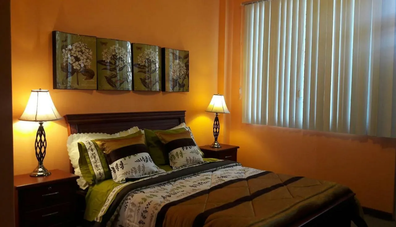 Suites Ejecutivas Le Fontane La Floresta Quito Ecuador Ekvador